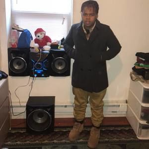 Meet your Posher, Dontae